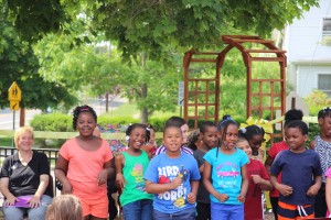 Edgewood SYH students sing about insects